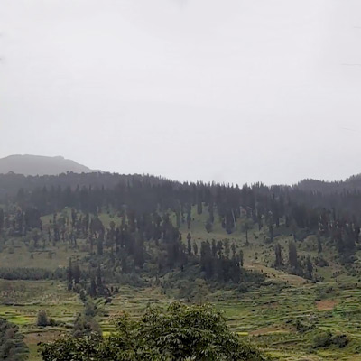 roadside-himalaya-mountain-view-from-car-window