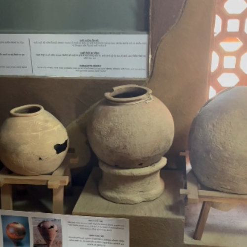 harappan-sabhyata-archaeological-pots-stock-footage