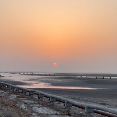 sunrise-over-wasteland-in-gujarat